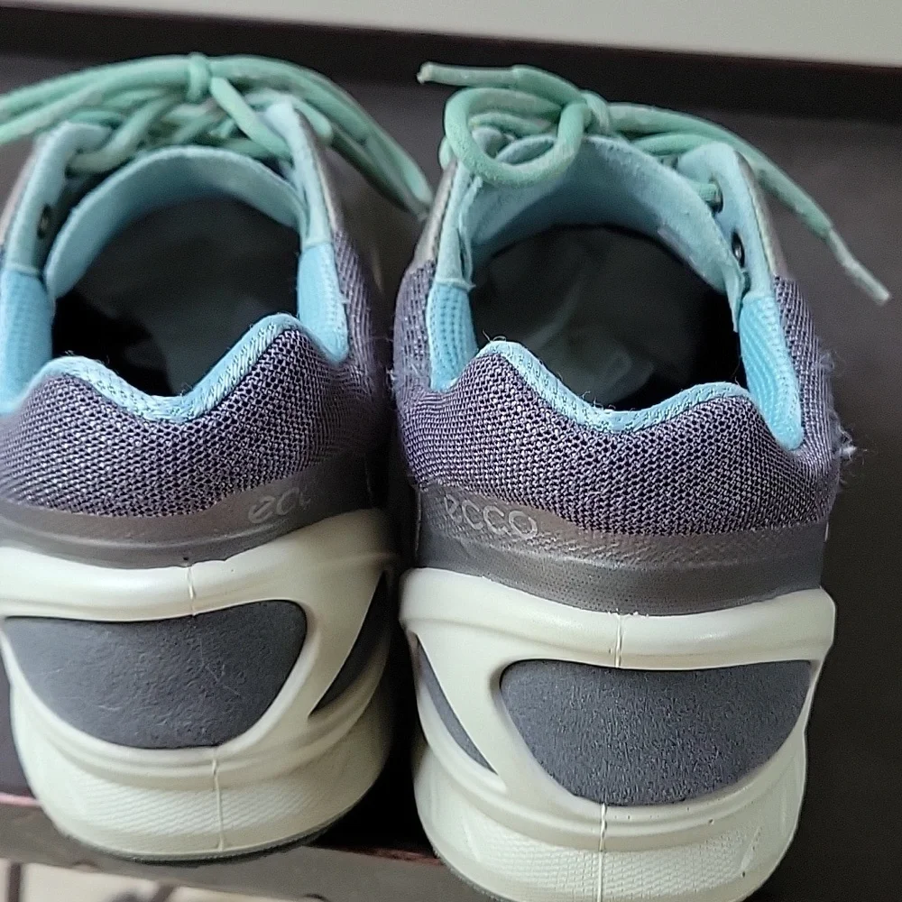 Ecco Biom Performace Athletic Sneaker Blue Green Color‎ Women Size 6